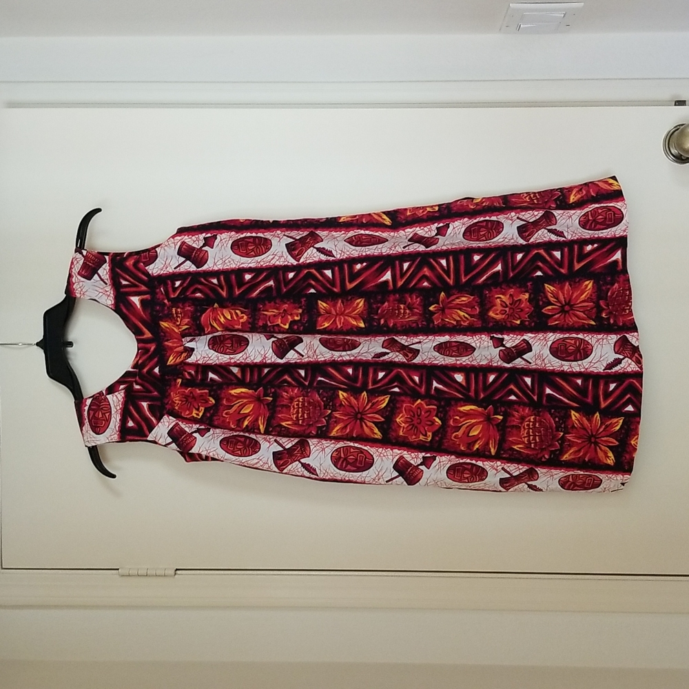 Vintage Hawaiian dress by Ui-Maikai